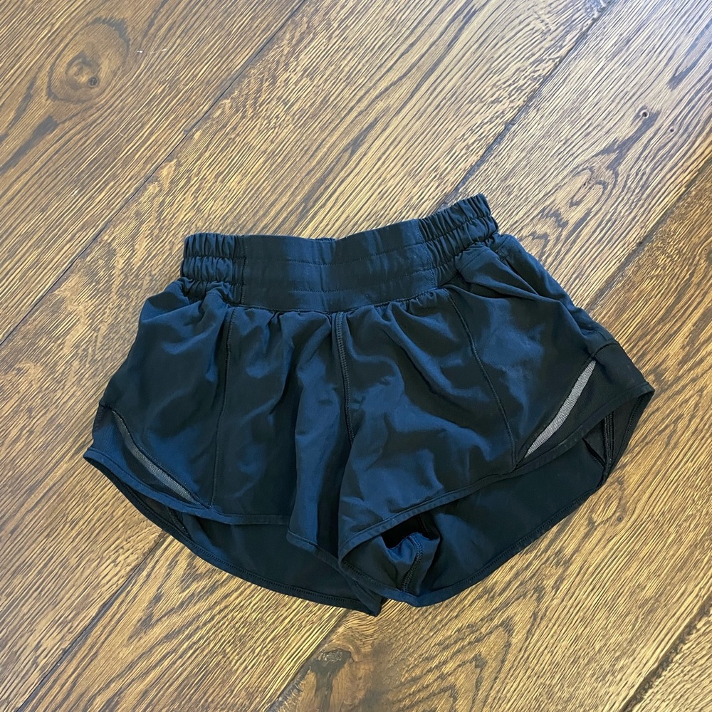 Lululemon Black Women's Athletic Shorts - Picture 2 of 8